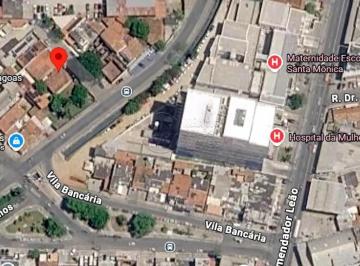 Casa · 312m² · 6 Quartos · 3 Vagas · Casa de Esquina com 6 Quartos e Jardim à venda No Poço