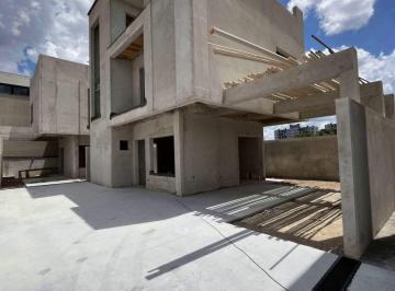 5746614100.jpg · SOBRADO TRIPLEX NOVO  EM CONDOMÍNIO - SEM GEMINAÇÃO -  À VENDA NO HAUER                             