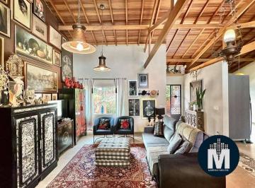 Casa · 1754m² · 4 Quartos · 4 Vagas · Casa com 4 dormitórios, sendo 2 suítes para venda - Granja Viana - Cotia