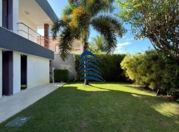 Foto 01 · Excelente casa de arquitetura moderna, situada em condomínio fechado no Itaigara, uma das localizaçõ