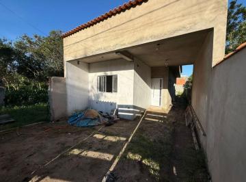Casa de 2 quartos, Itanhaém · Casa com 2 quartos e espaço para piscina em Itanhaém.