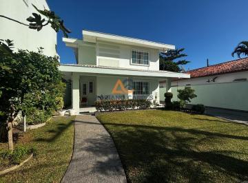 Foto 01 · Linda casa alto padrão no Gravatá em Navegantes, em alvenaria com 4 quartos, próxima a praia- Adrian