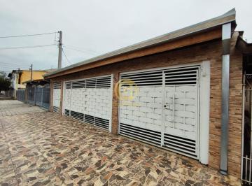 Foto 04 · Casa à venda em Jacareí-SP, Jardim Santa Maria! Espaçosa com 4 quartos, 2 salas, 3 vagas e 180m²! Co