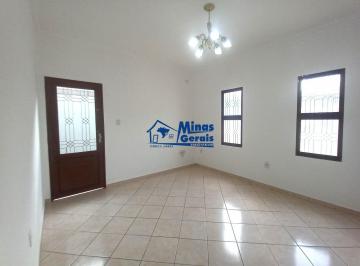 Foto 01 · Oportunidade no Pq Interlagos - Casa com Suíte e 02 Vagas!