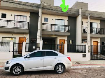 Casa · 3 Quartos · 1 Vaga · 
                                SOBRADO EM BALNEÁRIO PIÇARRAS
                            