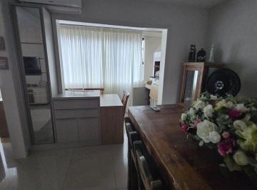 Apartamento · 2 Quartos · 1 Vaga ·
Apartamento Mobiliado à 50 metros da Praia
