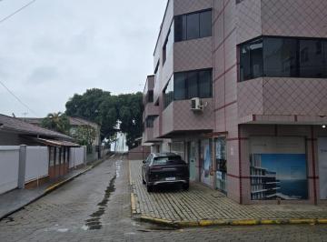 Apartamento · 2 Quartos · 1 Vaga · Apartamento Mobiliado à 50 metros da Praia