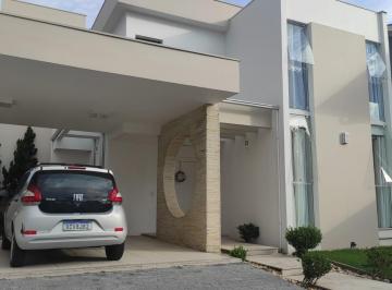 Casa · 4 Quartos · 4 Vagas · 
                                Casa de alto padrão em Balneário Piçarras
                         