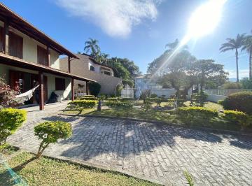 Casa · 280m² · 4 Quartos · 4 Vagas · Casa Sozinha com 4 Quartos 4 Banheiros - São Miguel Biguaçu
