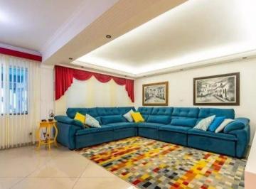 Casa · 277m² · 4 Quartos · 3 Vagas · Excelente sobrado à venda no Parque Novo Oratório com suíte, sótão e churrasqueira