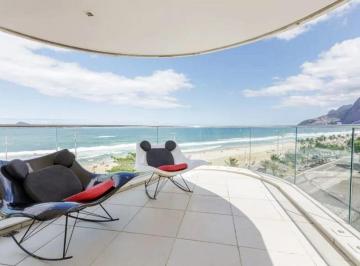 Apartamento de 3 quartos, Rio de Janeiro · Maravilhoso apartamento na Vieira Souto de 232m² com 3 Suítes e Vista Mar