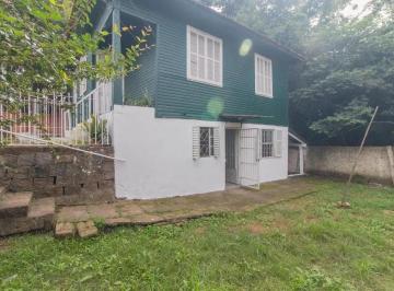 Casa · 50m² · 2 Quartos · Casa 2 dormitórios para locação no bairro Medianeira, Porto Alegre, RS.