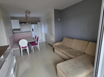 Apartamento · 70m² · 2 Quartos · 1 Vaga · Apartamento mobiliado, com suíte no bairro Sagrada Família