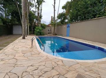 Casa de 3 quartos, Itanhaém · Casa na praia com piscina e 3 quartos em Itanhaém.