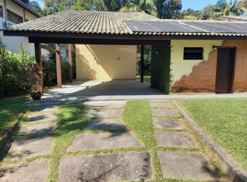 Casa de 5 quartos, Bertioga · Ampla Residência com 5 Dormitórios, Piscina e 8 Vagas