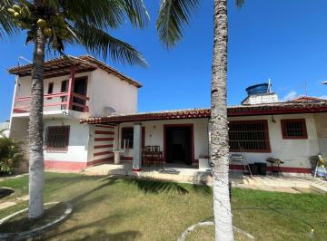 Casa de 2 quartos, Camaçari · Oportunidade ! Casa com 2 suítes . Quintal amplo à venda em Barra de Jacuípe. - Parque das árvores.