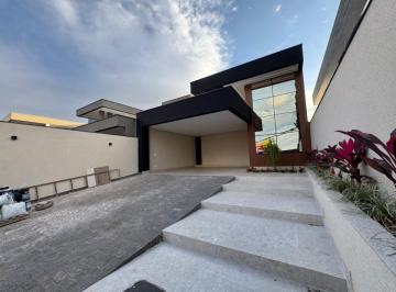 Casa de 4 quartos, Vicente Pires · Vende-se casa de alto padrão localizada na Rua 12 de Vicente Pires, R$ 2.300.000,00