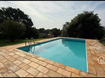 Casa de 5 quartos, Itu · Casa com 2000 m² e 5 quartos à venda em Chácara Flórida em Itu com belo jardim