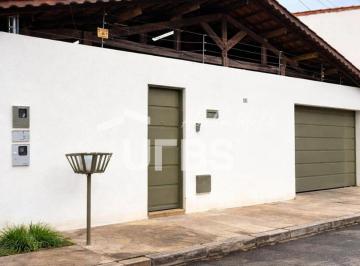 Casa de 3 quartos, Goiânia · CASA TERREA 198MT 3 QUARTOS SENDO 1 SUITE SETOR PARQUE DAS LARANJEIRAS