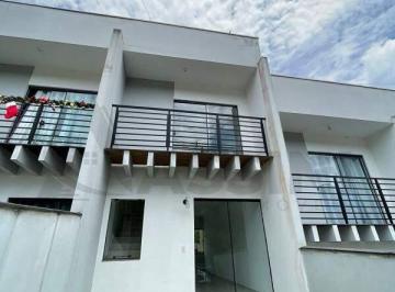 Casa · 65m² · 2 Quartos · 1 Vaga · Casa à venda em Águas Claras, Brusque - 65 m² por R$ 310.000