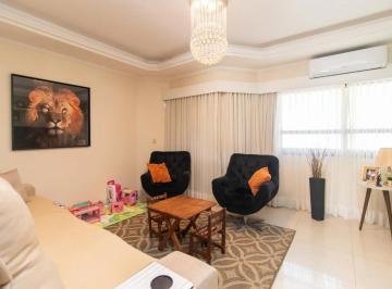 Casa · 195m² · 3 Quartos · 2 Vagas · Casa de 03 dormitorios com suite e piscina no bairro Hipica - Porto alegre/Rs