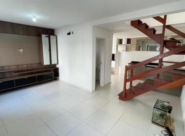 Casa · 145m² · 3 Quartos · 2 Vagas · Casa em condomínio com terraço e vista no Jardim Floresta