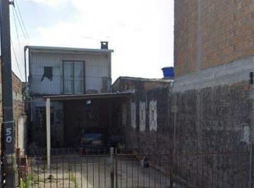Casa · 101m² · 2 Quartos · 1 Vaga · Sobrado à venda na Rua Francisco Braga, em Pelotas.