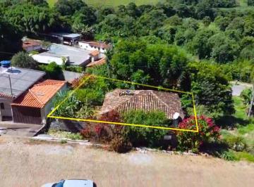 Casa · 50m² · 3 Quartos · Casa à Venda com Quintal Amplo e Pomar no Bairro Geraldo Lara - Passa Tempo
