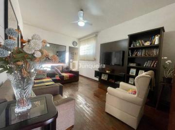 Casa · 124m² · 5 Quartos · Casa com 3 dormitórios disponível para venda, em excelente localização no bairro Centro em Piracicab