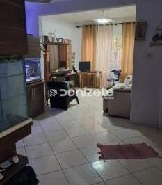Casa · 185m² · 4 Quartos · 2 Vagas · Sobrado à venda na Vila Curuçá em Santo André