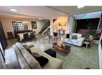 Casa · 346m² · 5 Quartos · 8 Vagas · Casa no Condomínio Imperial – Vicente Pires Rua 04 C