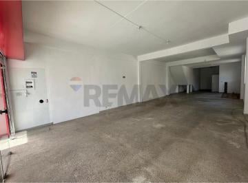 Comercial · 100m² · 2 Vagas · Loja Comercial em Peruíbe: Oportunidade Imperdível!