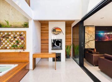 Casa · 261m² · 3 Quartos · 4 Vagas · Casa de Alto Padrão 261,21m² com Elevador, Spa, 3 dormitórios, sendo 2 suítes no Barreirinha em Curi