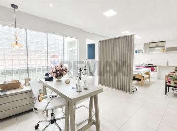 Comercial · 40m² · "Casa Comercial Moderna para Aluguel em Guarulhos"