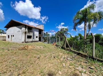 Casa · 300m² · 3 Quartos · 6 Vagas · SOBRADO : + - 300M2 ; ÁREA TOTAL DE 1047 M2 ; 6 VAGAS; 3 DORMITÓRIOS ; 1 BANHEIRO; 1 CLOSET ; COZ