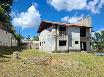 Casa · 300m² · 3 Quartos · 6 Vagas · SOBRADO : + - 300M2 ; ÁREA TOTAL DE 1047 M2 ; 6 VAGAS; 3 DORMITÓRIOS ; 1 BANHEIRO; 1 CLOSET ; COZ