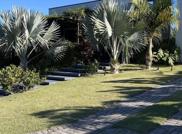 Casa · 250m² · 3 Quartos · 2 Vagas · Casa Alto Padrão no Condomínio Lagoa Azul | 3 Dormitórios e Hidro Externa