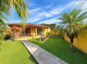 Casa · 179m² · 3 Quartos · 3 Vagas · Casa Alvenaria na Vila Delurdes, Campo Largo/PR