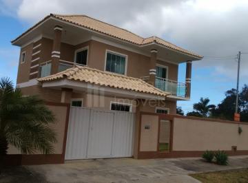 Casa · 150m² · 3 Quartos · 1 Vaga · Casa duplex com 3 quartos e excelente localização na Pontinha – Araruama