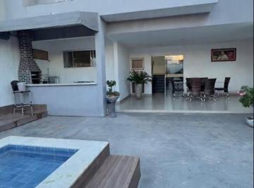 Casa · 200m² · 3 Quartos · 2 Vagas · Sobrado mobiliado para locação no Jardim Guanabara em Cuiabá com piscina e energia solar – 200m²