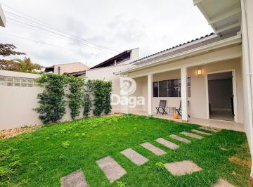 Casa · 3 Quartos · 3 Vagas · Casa Alto Padrão no coração do Itacorubi