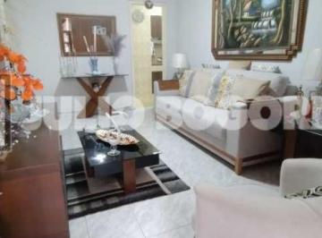 Apartamento · 56m² · 2 Quartos · 1 Vaga · Excelente apartamento, 2 quartos, vaga fila de espera. Portaria 24 horas e condo
