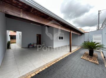 Casa · 170m² · 4 Quartos · 3 Vagas · Casa à venda, com 4 4 sendo 1 suíte, Chácaras Tubalina e Quartel, UBERLANDIA MG