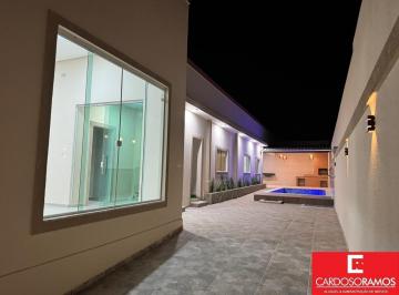 Casa · 260m² · 4 Quartos · 3 Vagas · Casa Padrão em CAMAÇARI