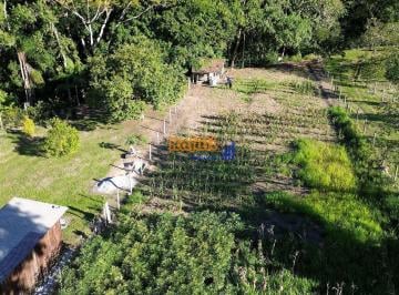 yflrmcu2ytbingm1m2myzdmx_md · Terreno com rio à venda em Caldas da Imperatriz • Sto. Amaro da Imperatriz