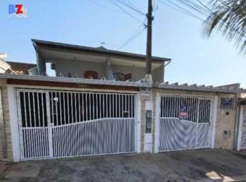 Casa · 237m² · 4 Quartos · 2 Vagas · Casa geminada no bairro Parque Ecológico I em Boituva-SP