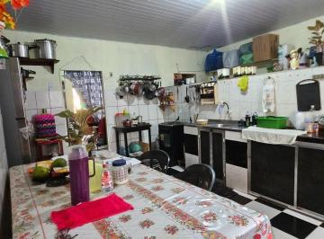 Casa · 205m² · 2 Quartos · 1 Vaga · Casa com ponto comercial próximo à Feira do 40 Horas