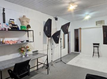 Casa · 205m² · 2 Quartos · 1 Vaga · Casa à venda no 40 Horas com 2 pontos comerciais