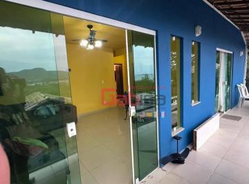 6069b73d4e6bcddd871b47c16408bf5919d7f2db · Casa no morro com vista para praia de tucuns