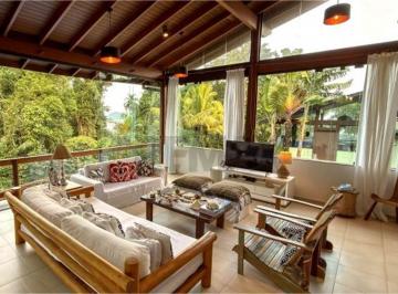 Casa · 320m² · 4 Quartos · 4 Vagas · Poucas casas oferecem esse nível de exclusividade na melhor localização em Juquehy